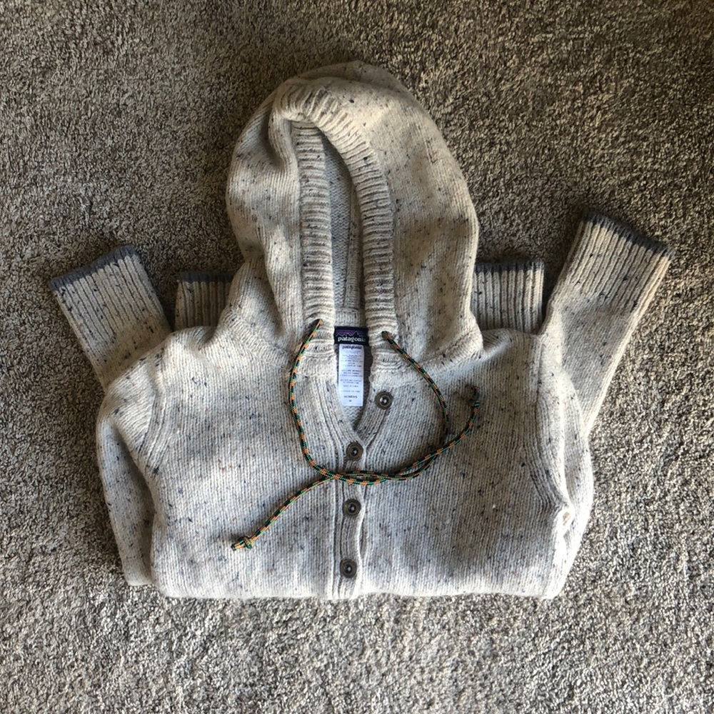 Patagonia wool sweater in Oatmeal